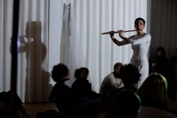 BE - longing de Nuria Manzur-Wirth